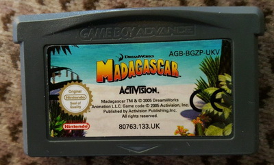 Madagascar GameBoy Advance UNBOXED (Worn Sticker)