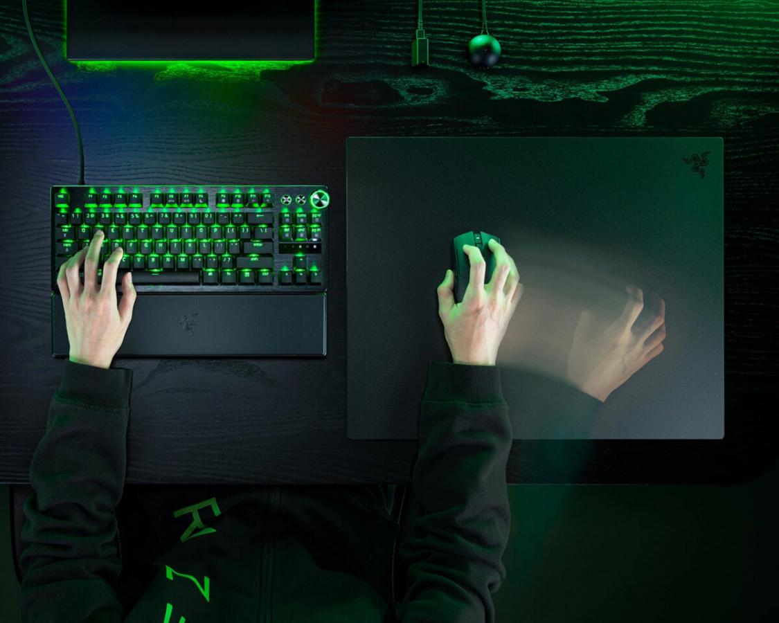Razer ATLAS PRO Black - Gaming Mouse Mat - 1.9mm Premium Tempered Glass - Scratch Resistant