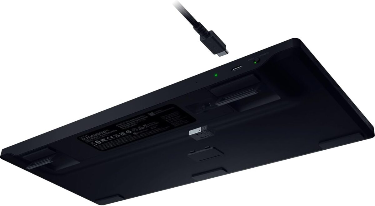 Razer BlackWidow V4 Low Profile Tenkeyless HyperSpeed - Wireless RGB Keyboard - Orange Switch
