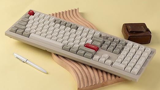 Keychron V6 Max Retro (V6M-R3) QMK/VIA BT/2,4/Wired Custom Mechanical Keyboard Brown Switch 100%