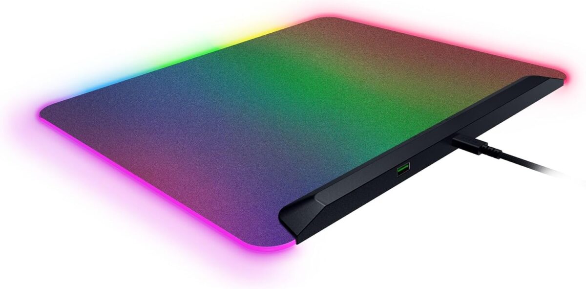 Razer FIREFLY V2 PRO Phantom Green - RGB GAMING MOUSEPAD - USB HUB - BACKLIT LIGHTING
