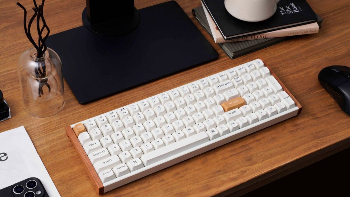 Keychron K4 HE (K4H-Q1) Special Wood Edition White Wireless Magnetic Hall Effect RGB Keyboard 96% US