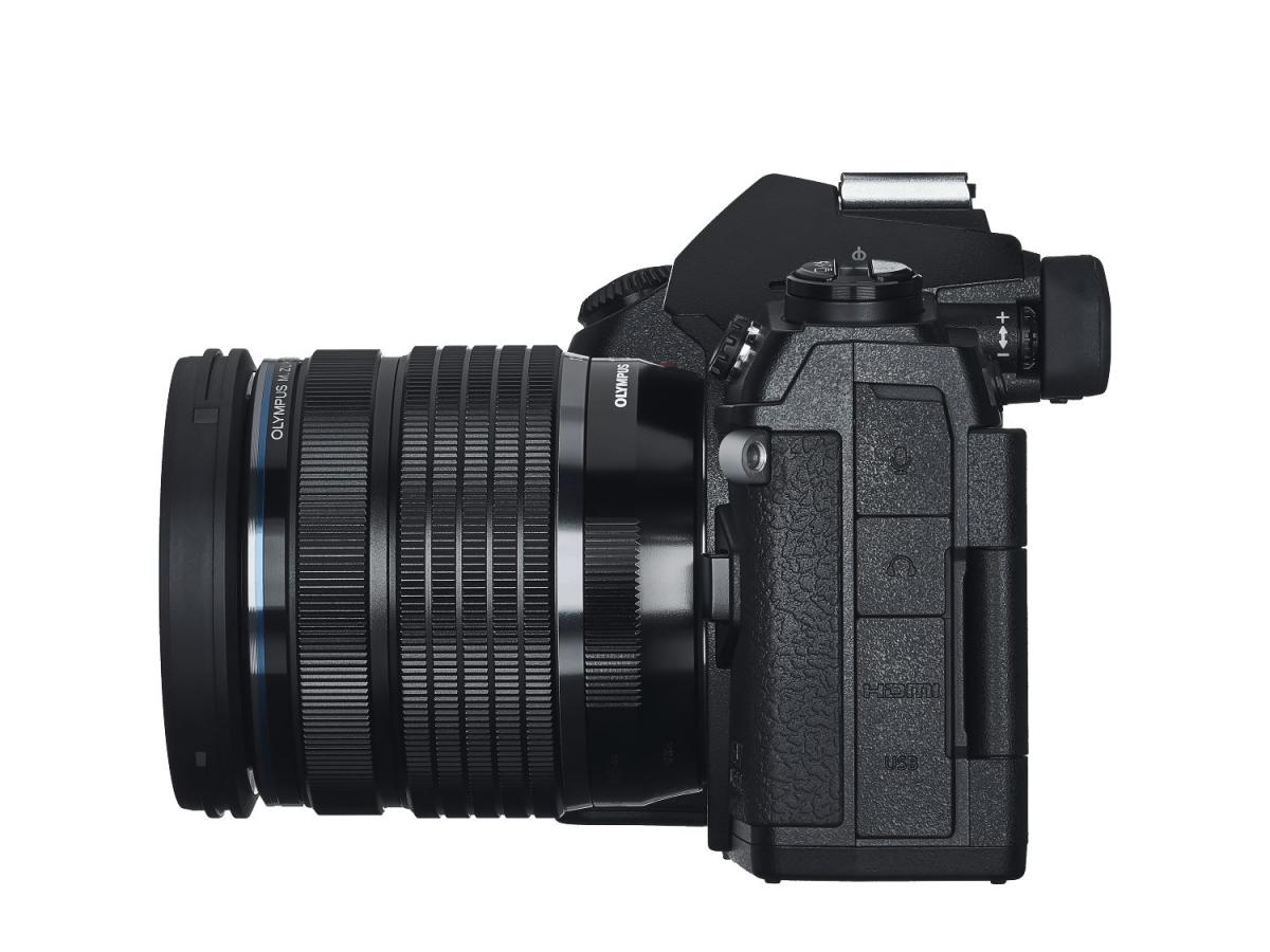 Olympus M.Zuiko Digital ED 12-45mm F4.0 PRO incl. Lens hood & Wrapping cloth