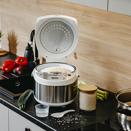 ADLER 6-IN-1 MULTI-COOKER 3.25L 700W WHITE/SILVER